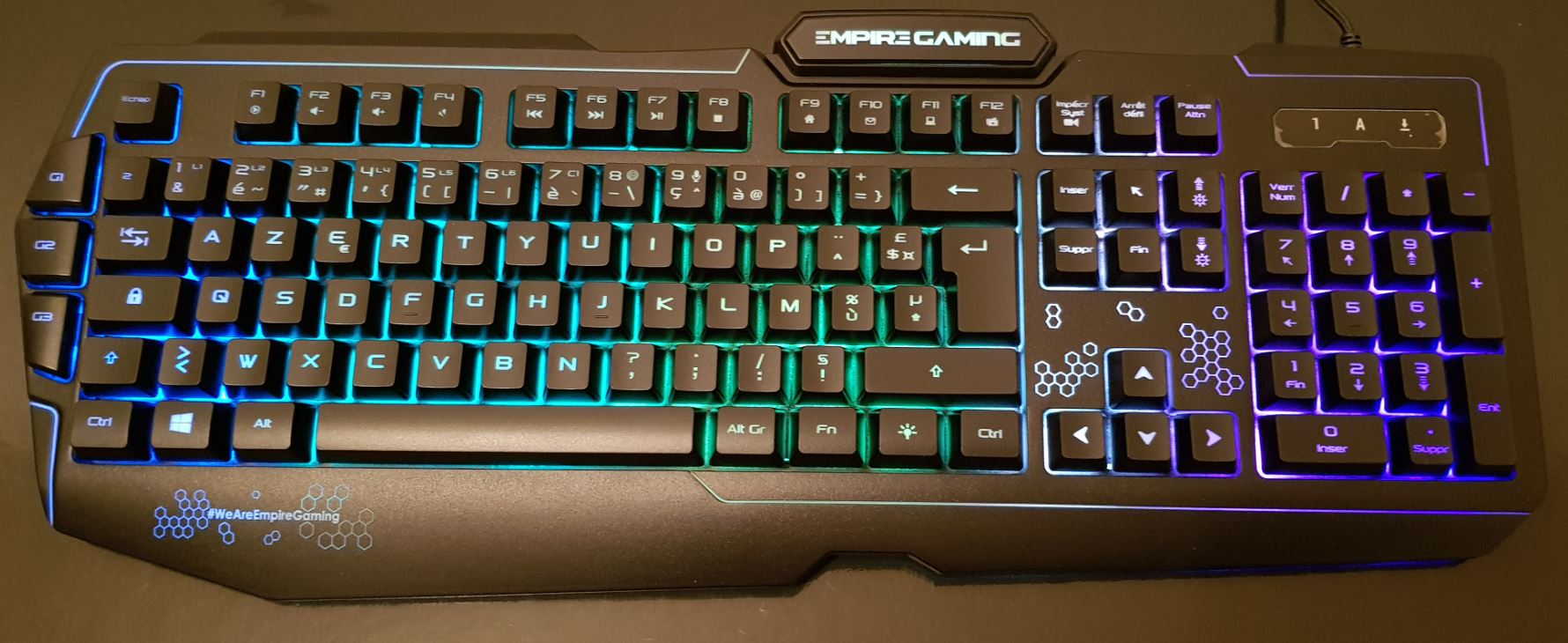 Test] Clavier Empire Gaming K900