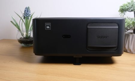 Test du Yaber K2s : Un projecteur intelligent convaincant à un prix raisonnable