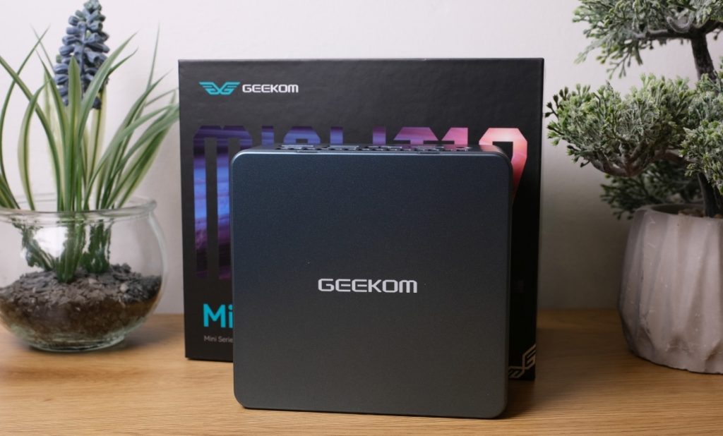 Test Geekom Mini IT12 : Mini PC puissant avec de nombreux ports