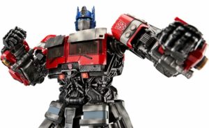 Robosen Robotics : Optimus Prime se présente sous la forme d'un robot contrôlable