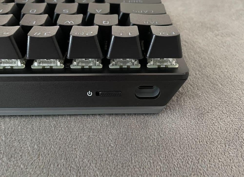 Corsair K70 Pro Mini clavier de jeu mécanique sans fil RVB Cherry
