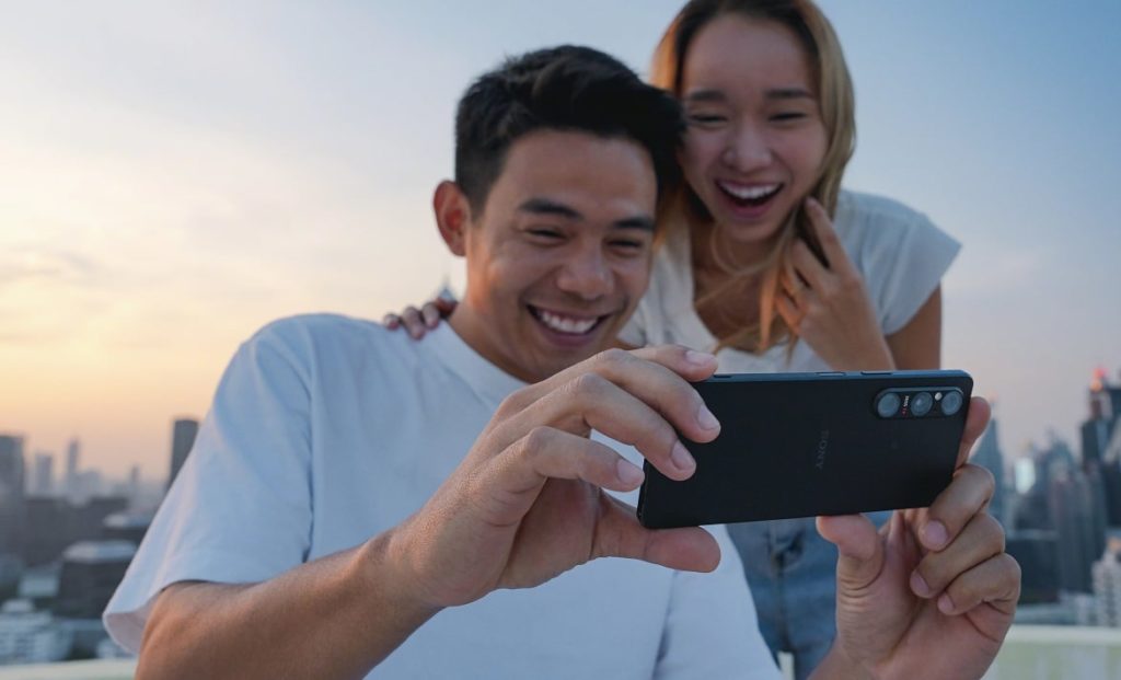 Sony Xperia 1 V : dévoilement du nouveau smartphone phare avec appareil photo