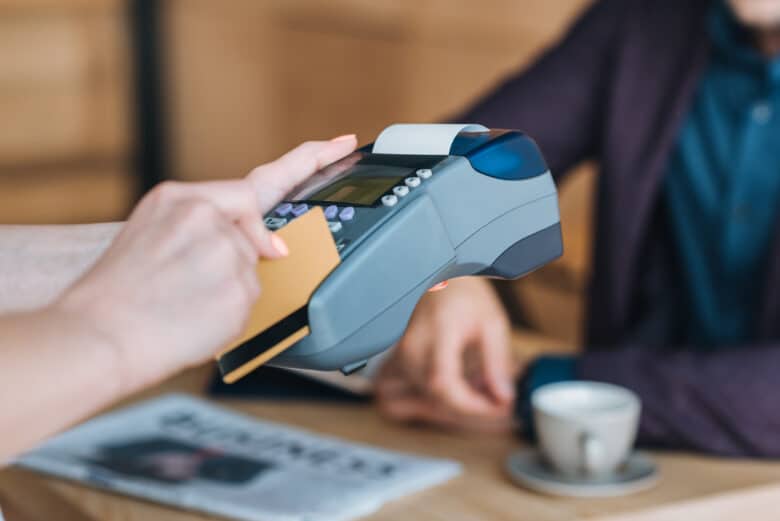 Acceptation des avantages des cartes de crédit