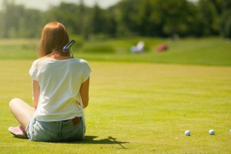 Comment choisir un bon magasin de golf lorsque vous achetez du matériel