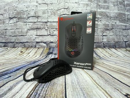 Souris de jeu Genesis Xenon 800 en test – grande et légère !