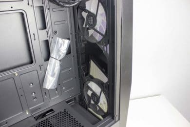 MSI MAG Forge 100R – boîtier low cost avec verre