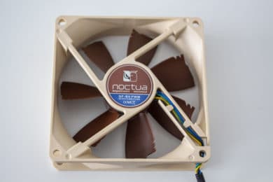 Noctua NH-L12 Ghost Edition refroidisseur processeur parfait pour systèmes compacts