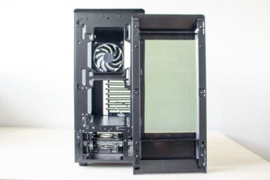 Phanteks Eclipse P300 Tour midi compacte aérée avec verre trempé