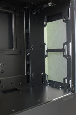 Phanteks Eclipse P300 Tour midi compacte aérée avec verre trempé