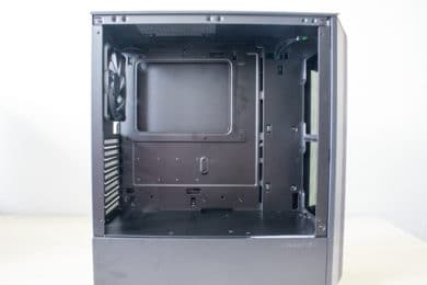 Phanteks Eclipse P300 Tour midi compacte aérée avec verre trempé