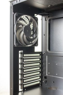 Phanteks Eclipse P300 Tour midi compacte aérée avec verre trempé