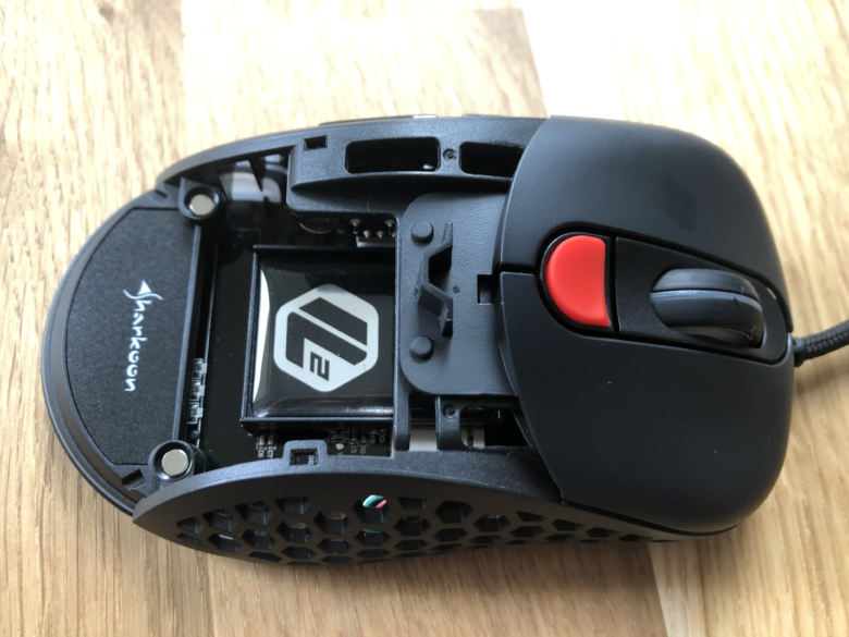 Sharkoon Light² dans test Souris gaming ultralégère niveau E-Sport