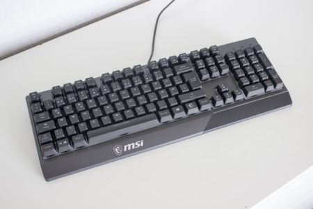 MSI VIGOR GK30 : clavier de jeu abordable avec commutateurs à piston examiné