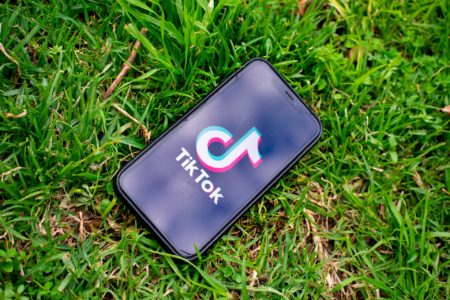 Bytedance, société mère de TikTok, confirme avoir espionné des journalistes de Forbes