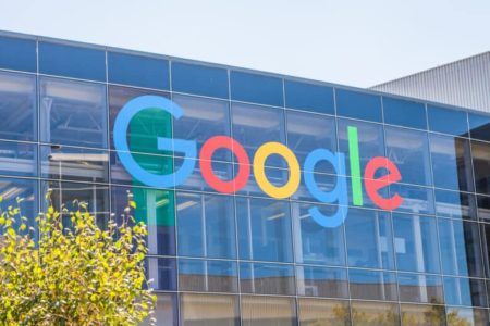 Traitement des données : l'Office fédéral allemand des cartels avertit Google