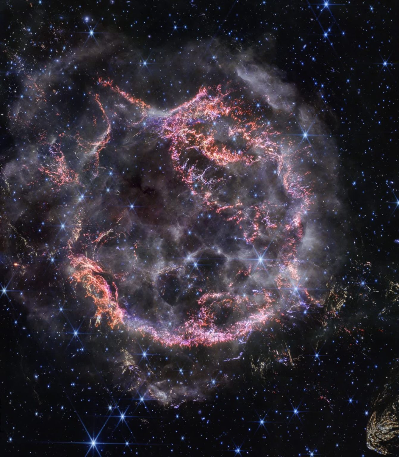 NASA releases photos of nearby supernova, lighting up space like it