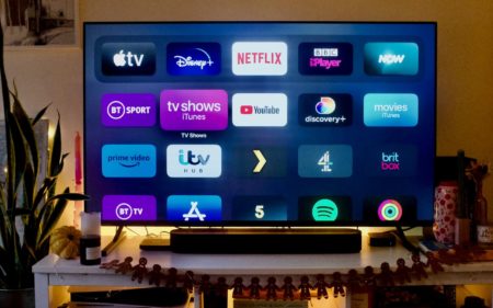 Les concurrents de Netflix devraient enregistrer des pertes supérieures à 5 milliards de dollars pour 2023 Netflix competitors expected to post losses exceeding $5 billion for 2023