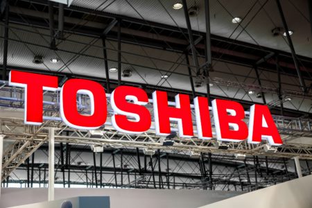 Toshiba : le retrait de la bourse pose problème