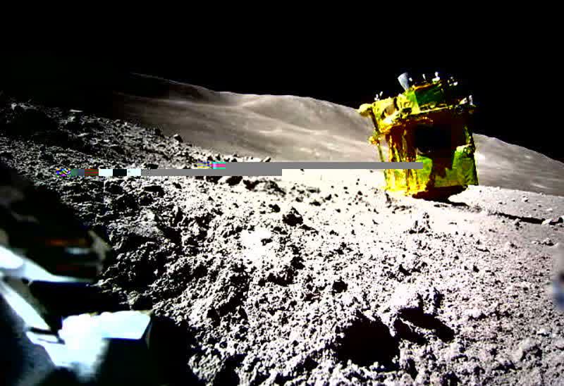 Le Japon écrase le vaisseau spatial SLIM à l'envers sur la Lune et qualifie cela de « succès »