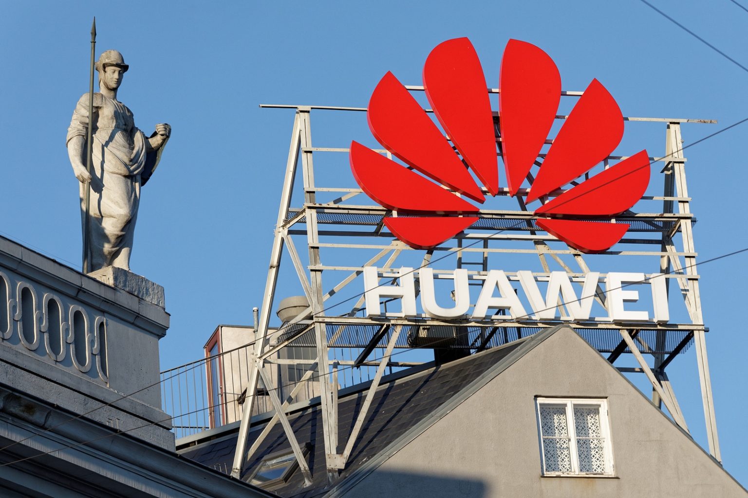 PDG de Huawei : « Maintenant, c'est une question de survie ».