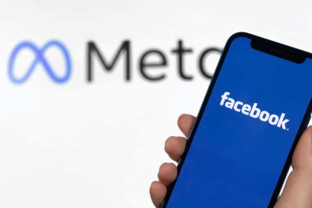 Meta aurait abandonné la montre connectée de Facebook