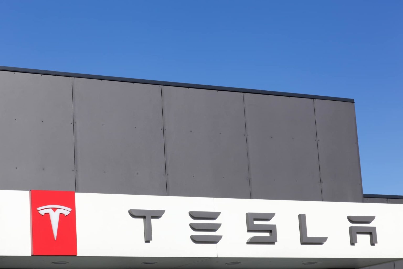 Tesla à Grünheide : la production souffre d'un système d'entraînement inadéquat