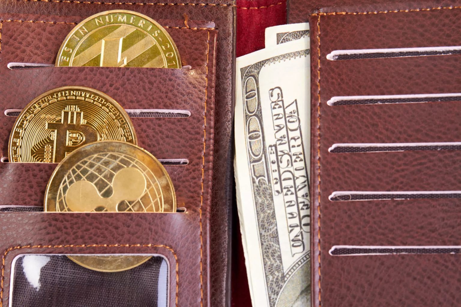 Google poursuit les fraudeurs présumés de la cryptographie qui ont téléchargé des applications frauduleuses sur le Play Store Google sues alleged crypto scammers who uploaded fraudulent apps to the Play Store