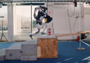 Adieu Atlas : Boston Dynamics dit au revoir à son robot emblématique avec des faits saillants et des bêtisiers