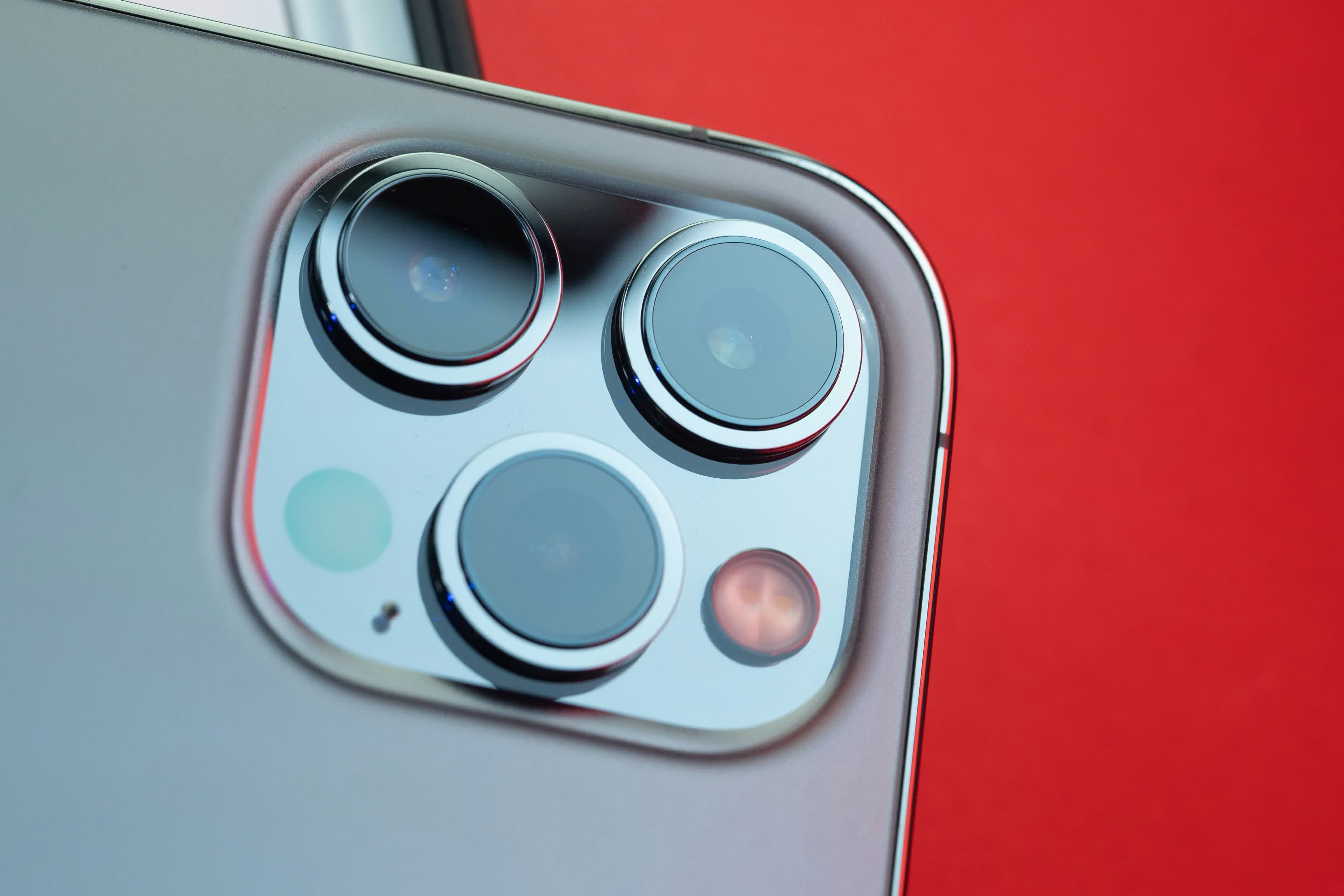 Apple autorisera bientôt réparations d'iPhone avec pièces d'occasion