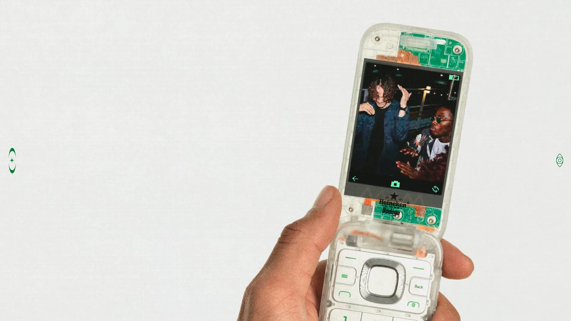 Heineken collaborent Boring Phone, retour nostalgique simplicité