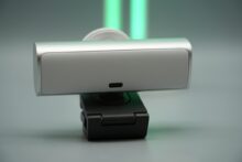 Test Logitech Brio webcam polyvalente avec fonctionnalités d'IA
