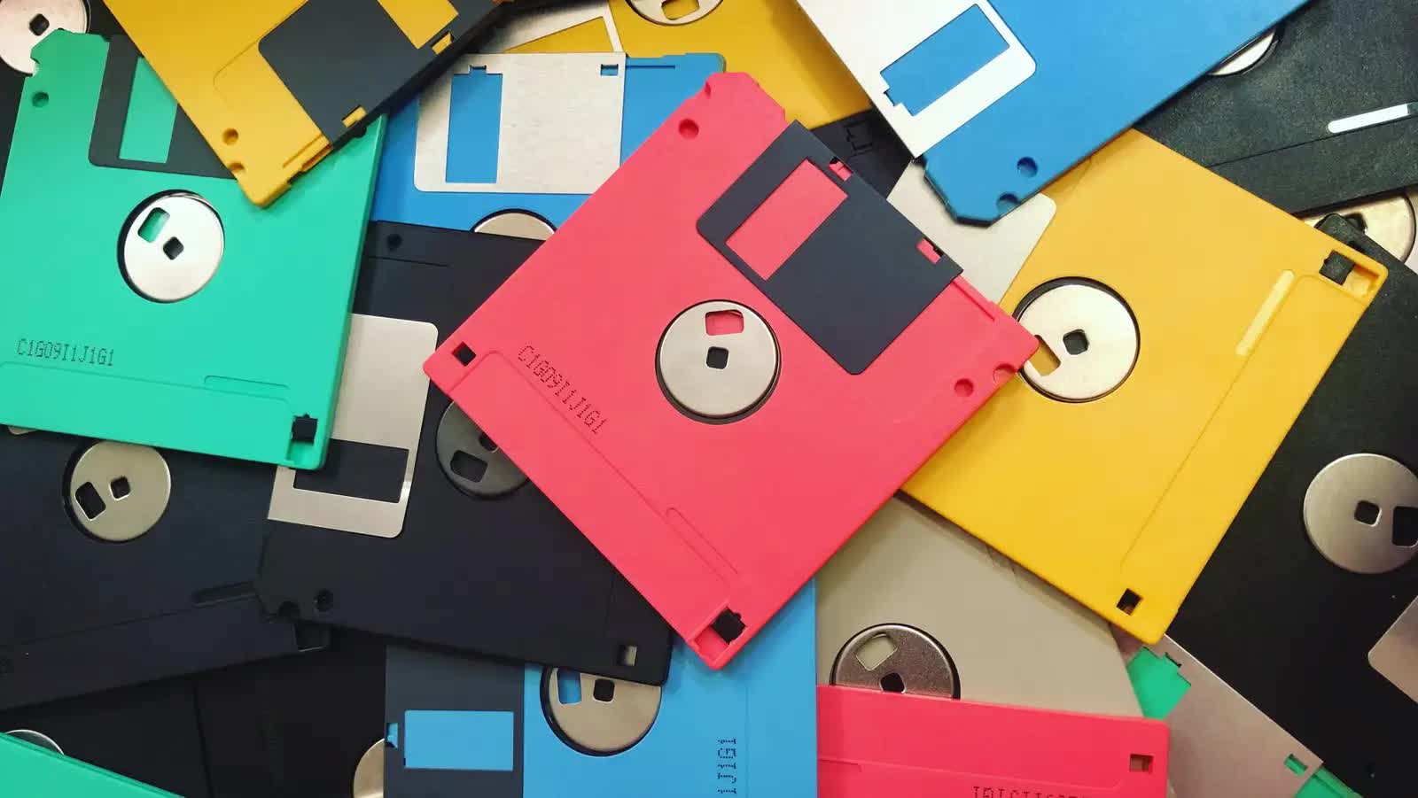 nostalgie nécessité pourquoi disquettes refusent disparaître