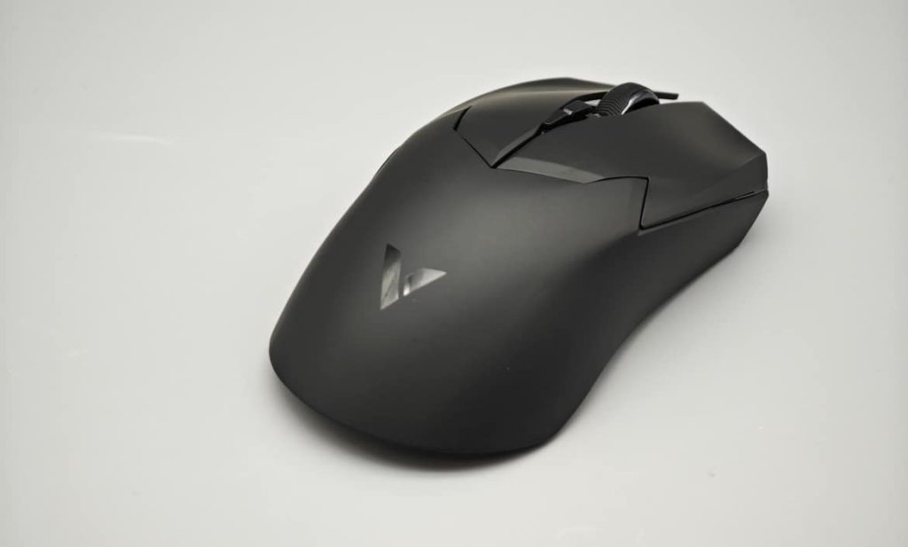 Test Rapoo VT2 Pro : une souris sans fil abordable avec un taux de sondage de 8K
