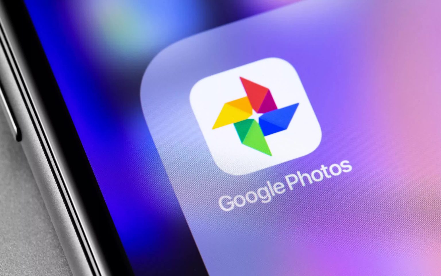 You can move your entire Google Photos library to iCloud with a few clicks using this new tool