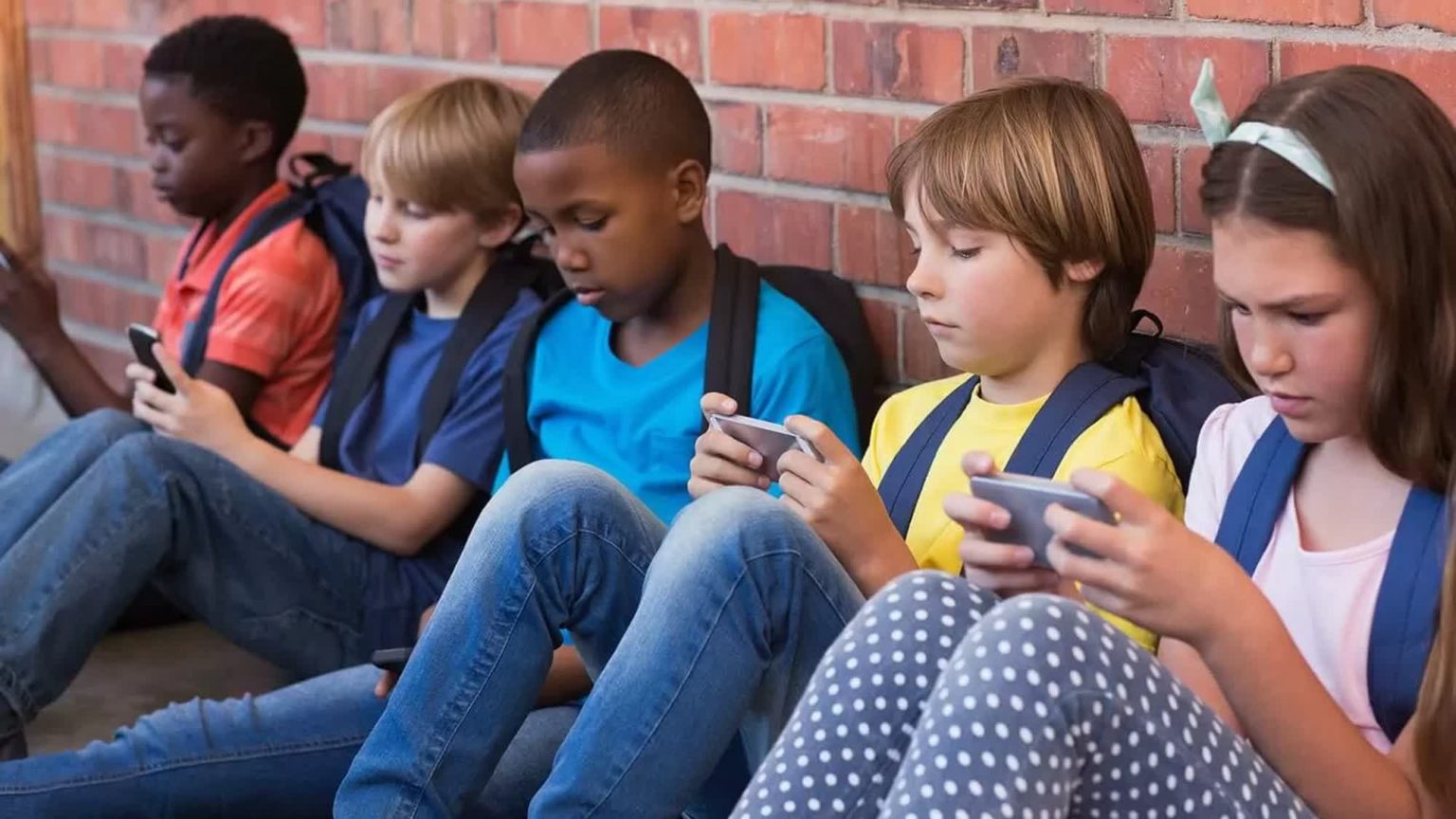 Federal judge rules that social media platforms are not required to filter content for children