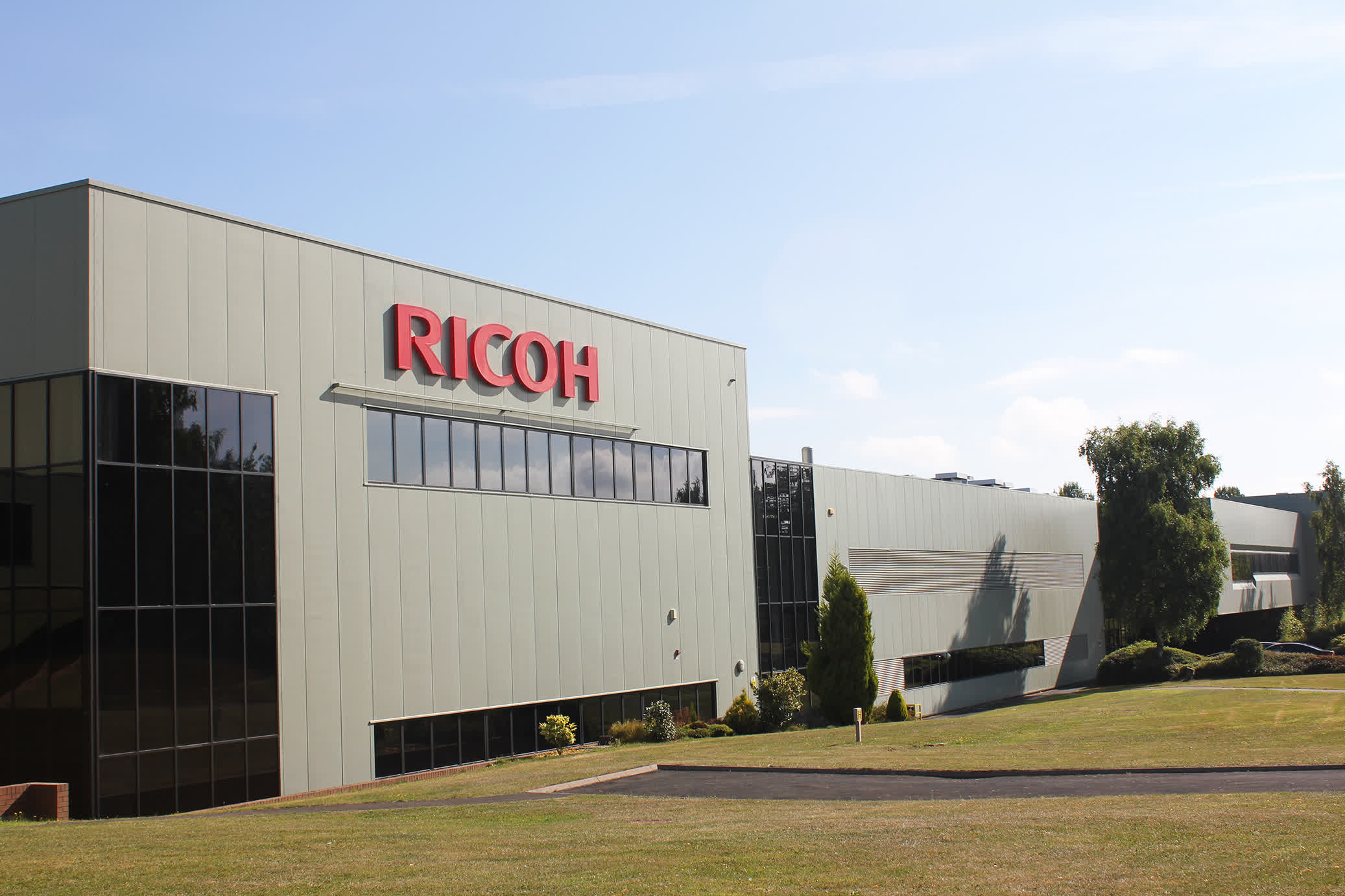 Ricoh licencie employés raison baisse demande d'imprimantes bureau