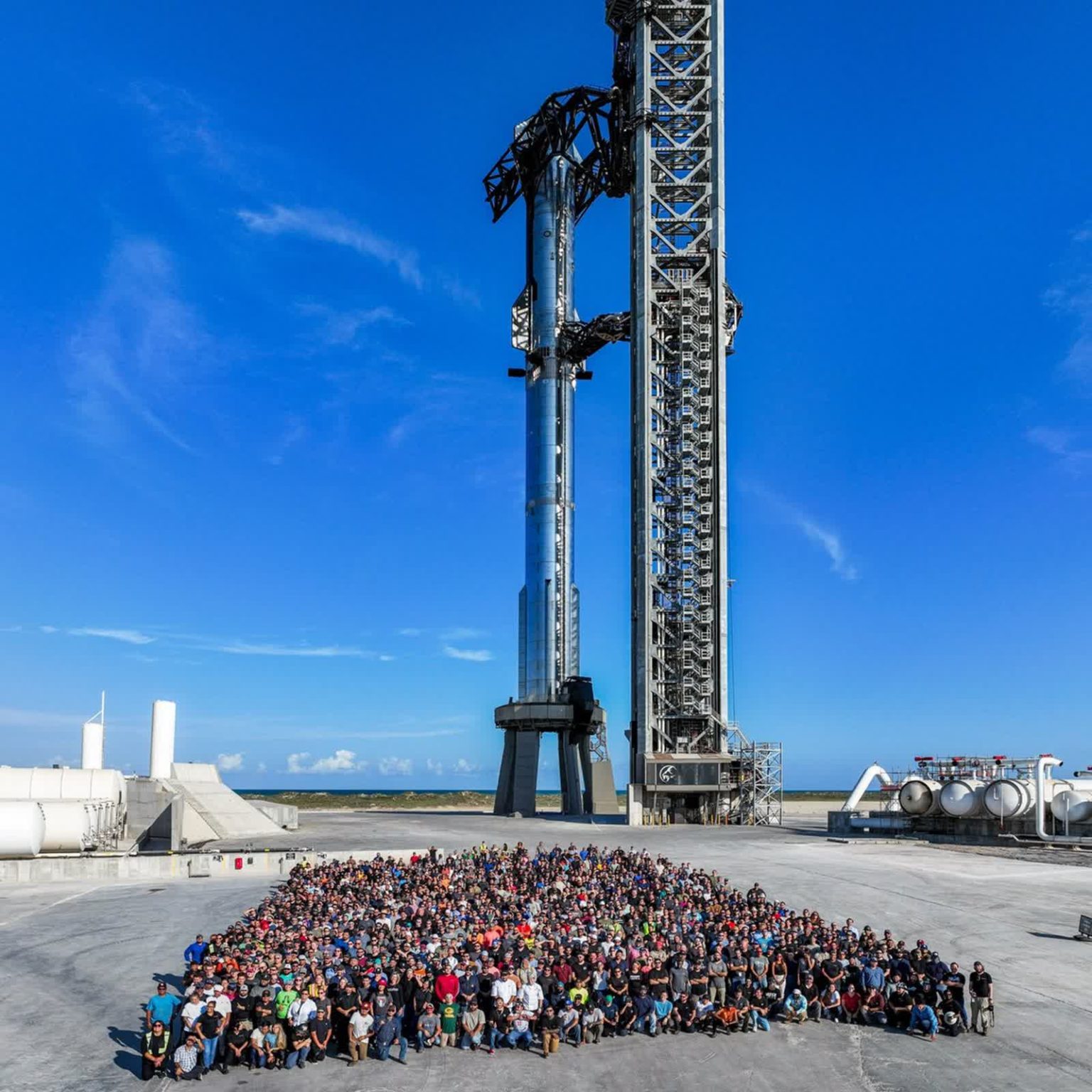 SpaceX achieves major milestone with first-ever Starship booster catch