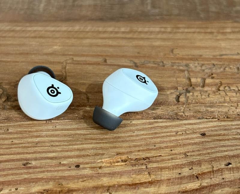 Revue des SteelSeries Arctis Gamebuds3 Revue des SteelSeries Arctis Gamebuds : les écouteurs tout-en-un ultimes pour les jeux et une utilisation quotidienne