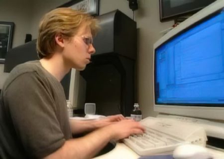 C'était en 1995, les moniteurs 15 pouces 800 x 600 étaient la norme, quel type de moniteur John Carmack a-t-il utilisé pour coder Quake ?