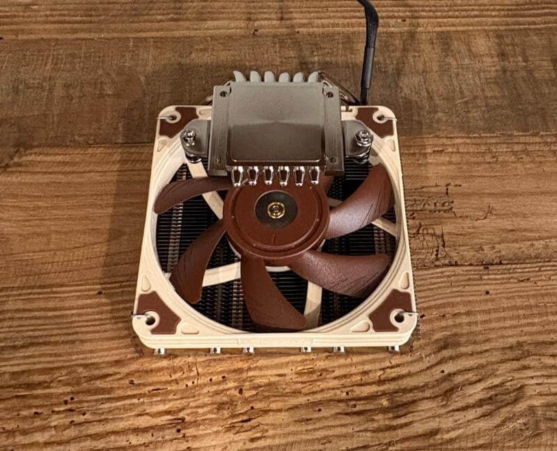 noctua nh l12sx77 review7 Noctua NH-L12Sx77 Review : le refroidisseur ultime à profil bas pour les constructions compactes