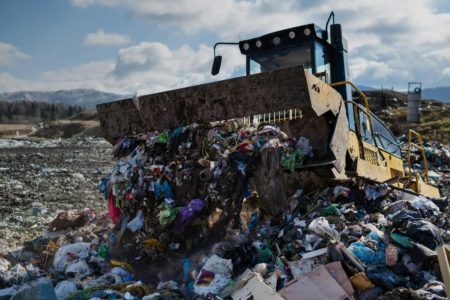 Le juge refuse de laisser un homme rechercher dans une décharge son disque dur Bitcoin perdu de 713 millions de dollars Judge refuses to let man search landfill for his lost $713 million Bitcoin hard drive