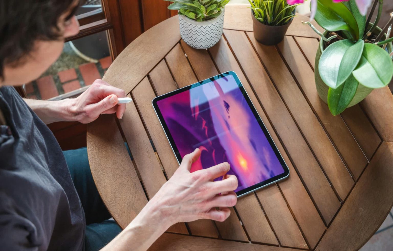 Tablet shipments rose 9.2% worldwide in 2024, reversing three-year slump