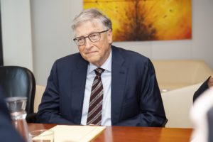 Bill Gates warns young people of four major global threats, including AI