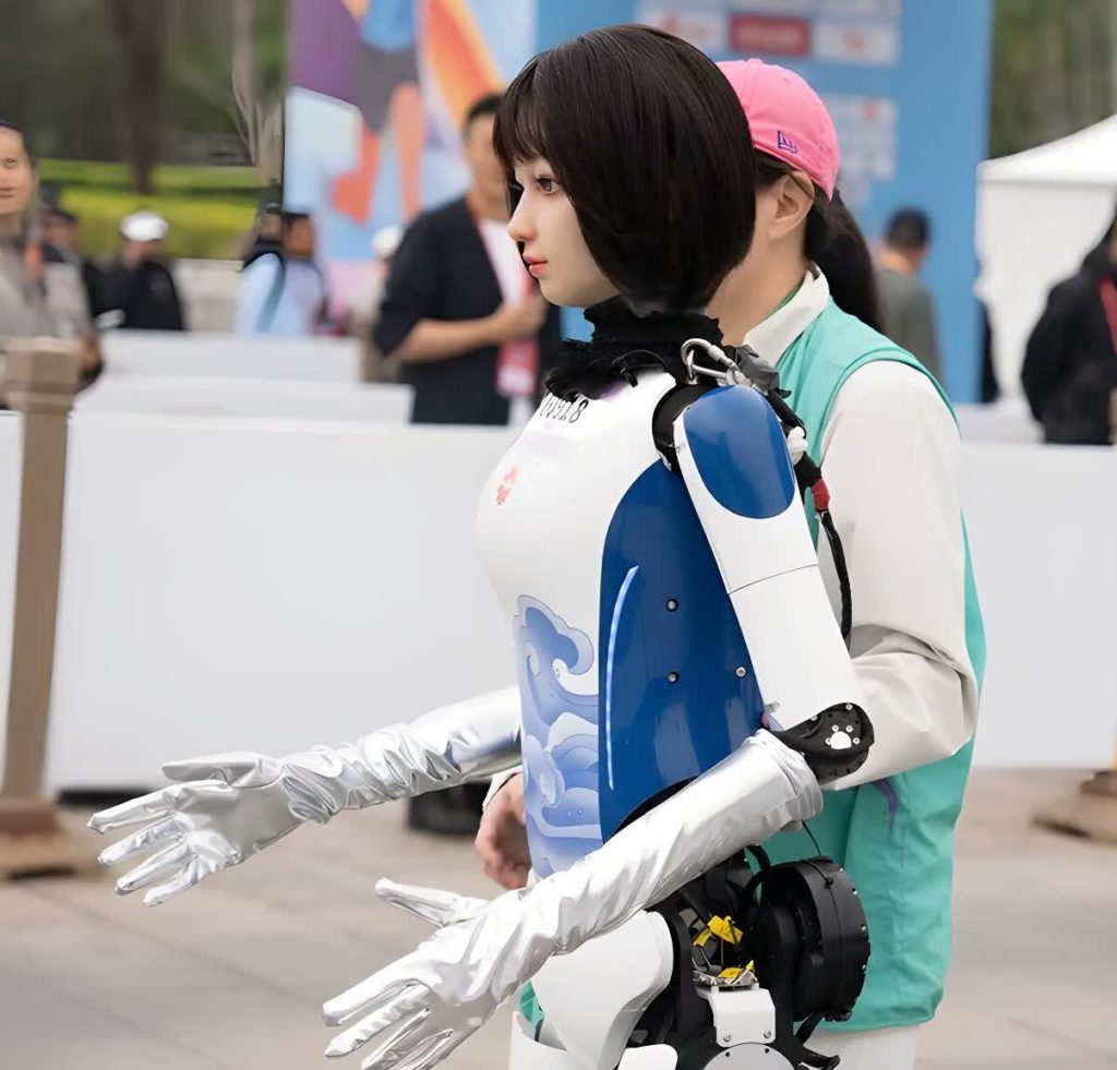 Humanoid robots struggle in first humans vs. robots half-marathon